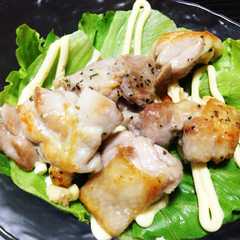 รูปของ 超簡単！ボリュームたっぷり鶏肉サラダ♡