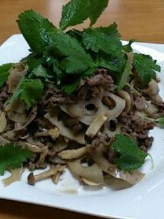 ♪牛肉と蓮根としめじの甘辛炒め煮♪-レシピのメイン写真
