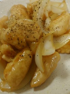 めんつゆで☆新玉ねぎとささ身の甘辛炒め-レシピのメイン写真