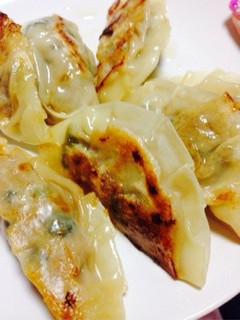 もやしとほうれん草入り餃子-レシピのメイン写真