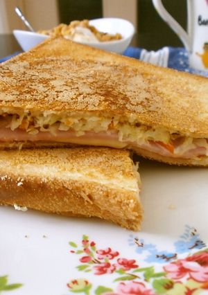 野菜たっぷり簡単ホットサンド-レシピのメイン写真