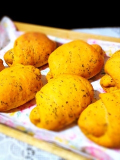 トマトソースバジルパン-レシピのメイン写真