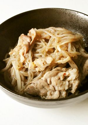 材料３つ！糸こんにゃく豚肉エノキタケ炒め-レシピのメイン写真