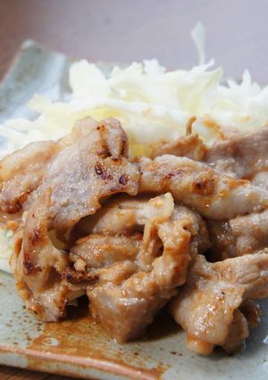 豚バラ肉の梅肉入り塩糀炒め-レシピのメイン写真