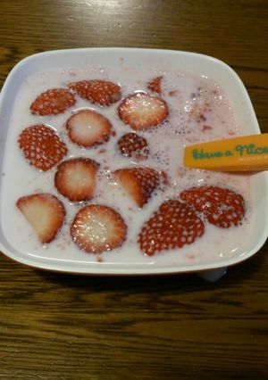 食べるいちごミルク-レシピのメイン写真