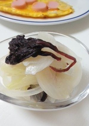 レンジで簡単☆玉ねぎと赤じその和え物-レシピのメイン写真