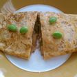 肉じゃがのゴマオムレツ