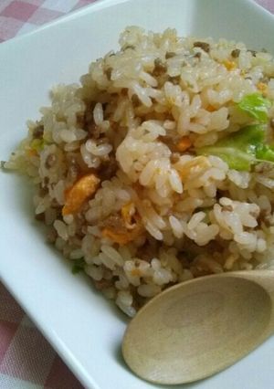 ひき肉とキャベツの混ぜご飯♡-レシピのメイン写真