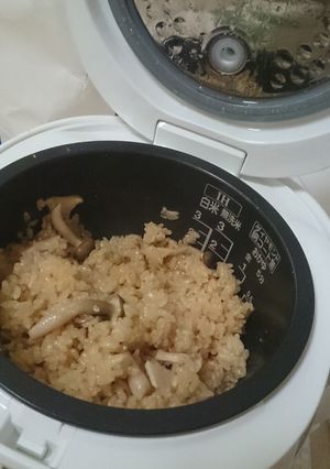 キノコの炊き込みごはん-レシピのメイン写真