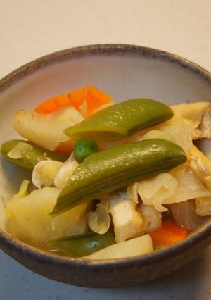 スナップえんどうとキャベツの煮物-レシピのメイン写真