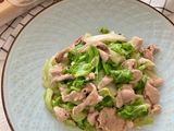 5分で完成♪玄米甘酒香る豚レタス炒め