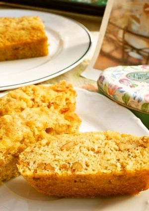 混ぜて焼くだけ！クルミのパウンドケーキ-レシピのメイン写真
