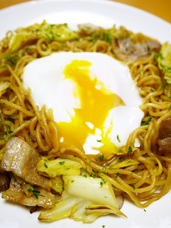 ランチに♪とろとろ卵の巣ごもり焼きそば-レシピのメイン写真
