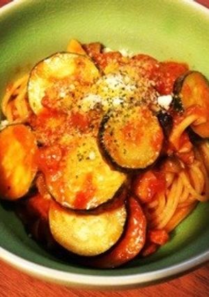 ズッキーニのトマトソースパスタ-レシピのメイン写真