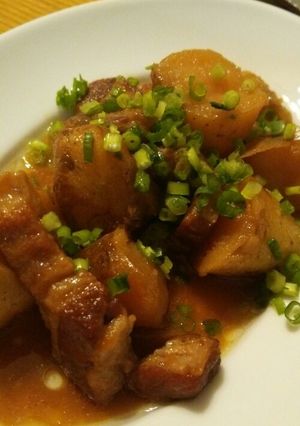 豚バラと新じゃがの甘酢煮込み-レシピのメイン写真