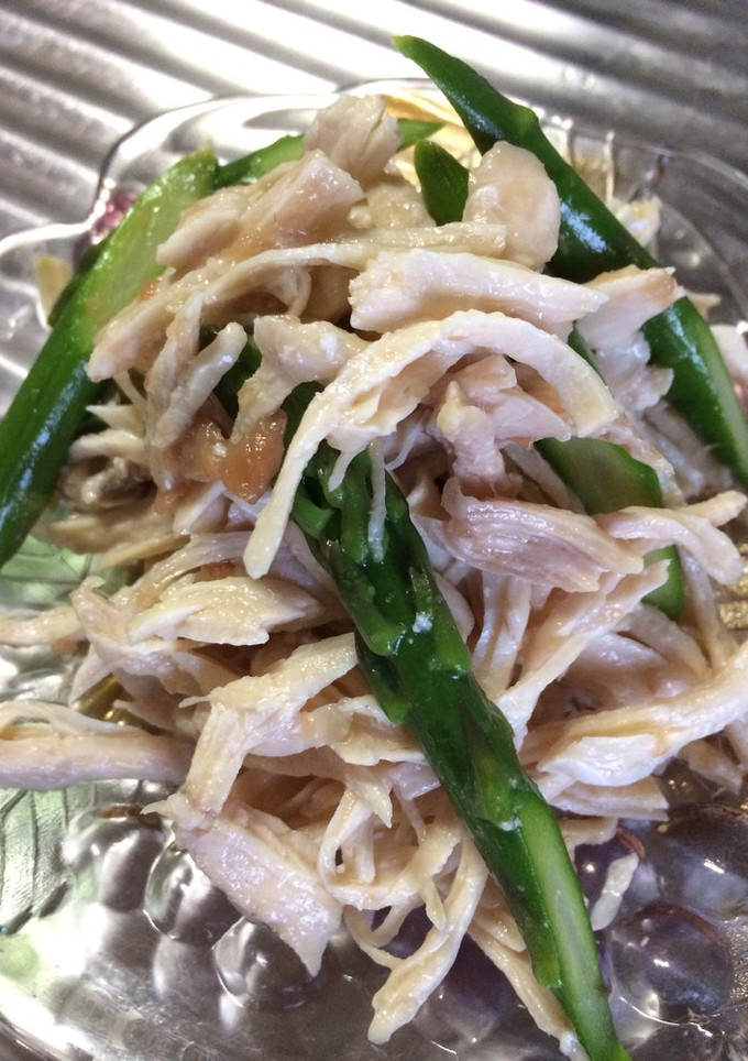 蒸し鶏とアスパラの梅肉和え-レシピのメイン写真