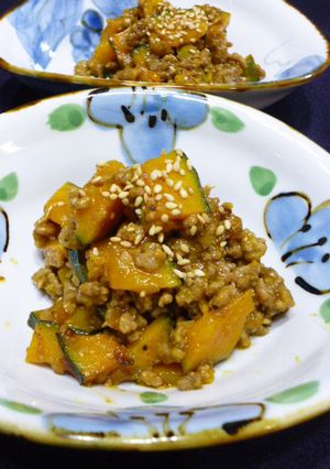 かぼちゃをカレー粉で炒めてみましたの。-レシピのメイン写真