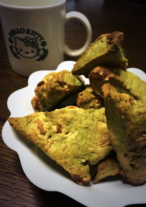 抹茶ホワイトチョコスコーン-レシピのメイン写真