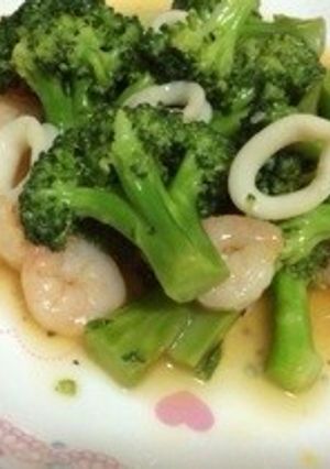 ブロッコリーとシーフードミックス中華炒め-レシピのメイン写真