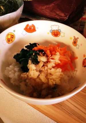 離乳食後期☆鱈そぼろの3色丼-レシピのメイン写真