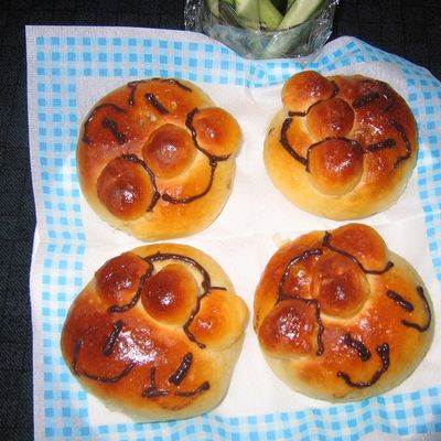 親子で楽しむ手作りパン : 村上祥子のおやつ&おかずパン最新レシピ 親子で楽しむ手作りパン : 村上祥子のおやつ&おかずパン最新
