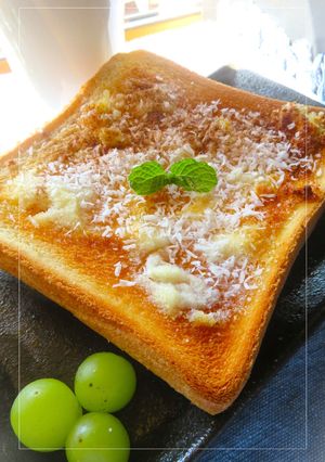 ココナッツ香る❀甘塩ミルキートースト-レシピのメイン写真