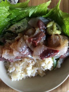 旬の飛び魚丼 あご出し味噌汁付-レシピのメイン写真