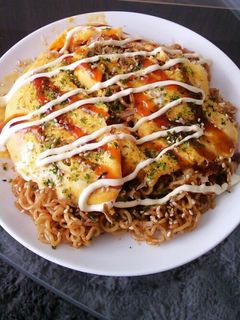 インスタント焼きそばでオムソバ♪-レシピのメイン写真