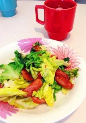 春キャベツとウィンナーのアンチョビ炒め-レシピのメイン写真