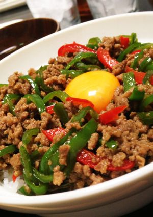 簡単 ピリ辛スタミナ丼 *-レシピのメイン写真