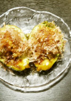 わずか1分で完成 アボカド納豆のせ-レシピのメイン写真