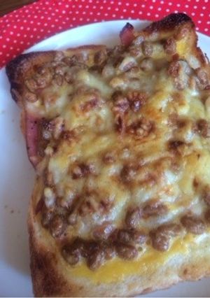 ベーコンマヨ納豆トースト-レシピのメイン写真