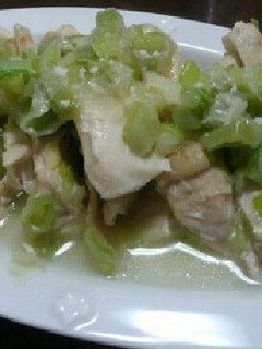 ネギたっぷり!鶏胸肉の中華風レンジ蒸し-レシピのメイン写真