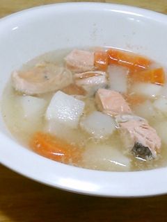 鮭と大根とにんじんのスープ煮-レシピのメイン写真