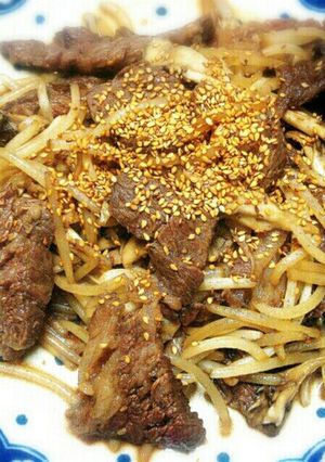 もやしと舞茸でかさ増し!牛カルビ焼き-レシピのメイン写真