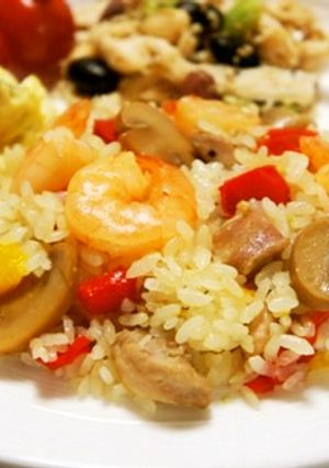 美味しい☆海老と鶏肉で洋風炊き込みご飯-レシピのメイン写真