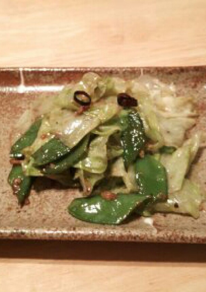レタスと絹さやのペペロンチーノ風炒め-レシピのメイン写真