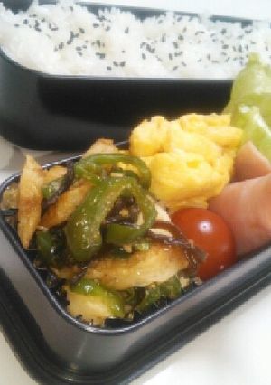 パパッとピーマンの塩昆布和え-レシピのメイン写真
