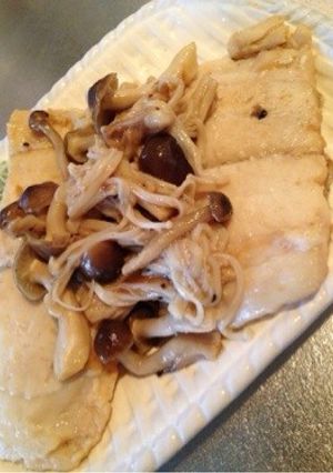 キノコたっぷり簡単★カレイのバター焼き♪-レシピのメイン写真