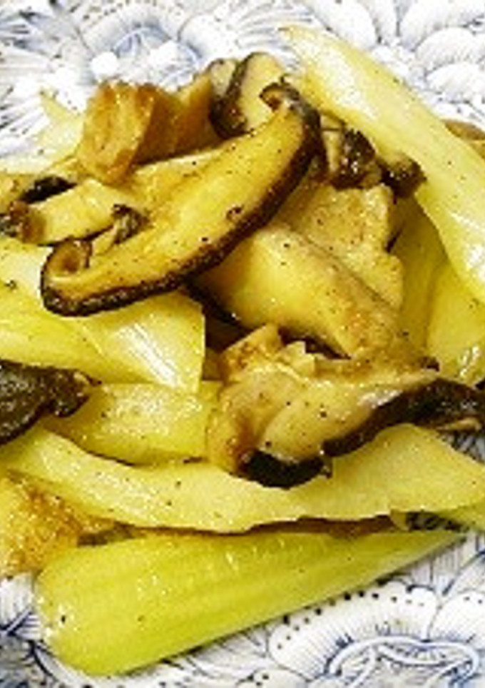 セロリと椎茸のオイスターソース炒め-レシピのメイン写真