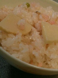 炊飯器で出来る♪筍と桜えびと豆のおこわ-レシピのメイン写真