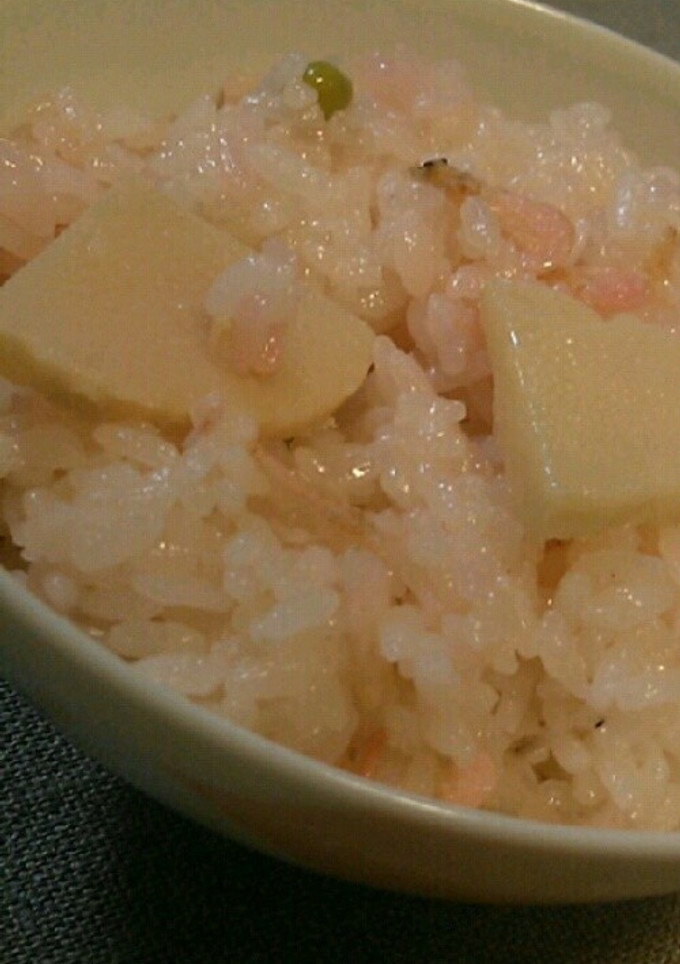 炊飯器で出来る♪筍と桜えびと豆のおこわ-レシピのメイン写真