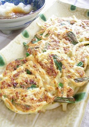 ちょっと不思議な食べ物♪うどん餃子ニラ編-レシピのメイン写真