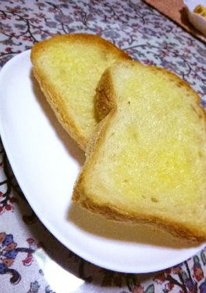 材料3つ 安価なフランスパン(HB)-レシピのメイン写真