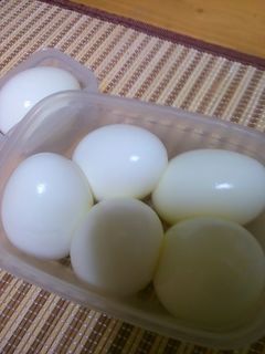 ゆで卵うずらの卵の驚くべき作り方。-レシピのメイン写真
