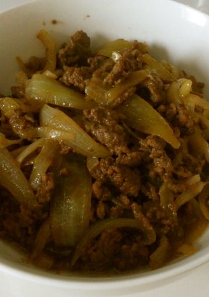 簡単！牛ひき肉とたまねぎで牛丼風炒め-レシピのメイン写真