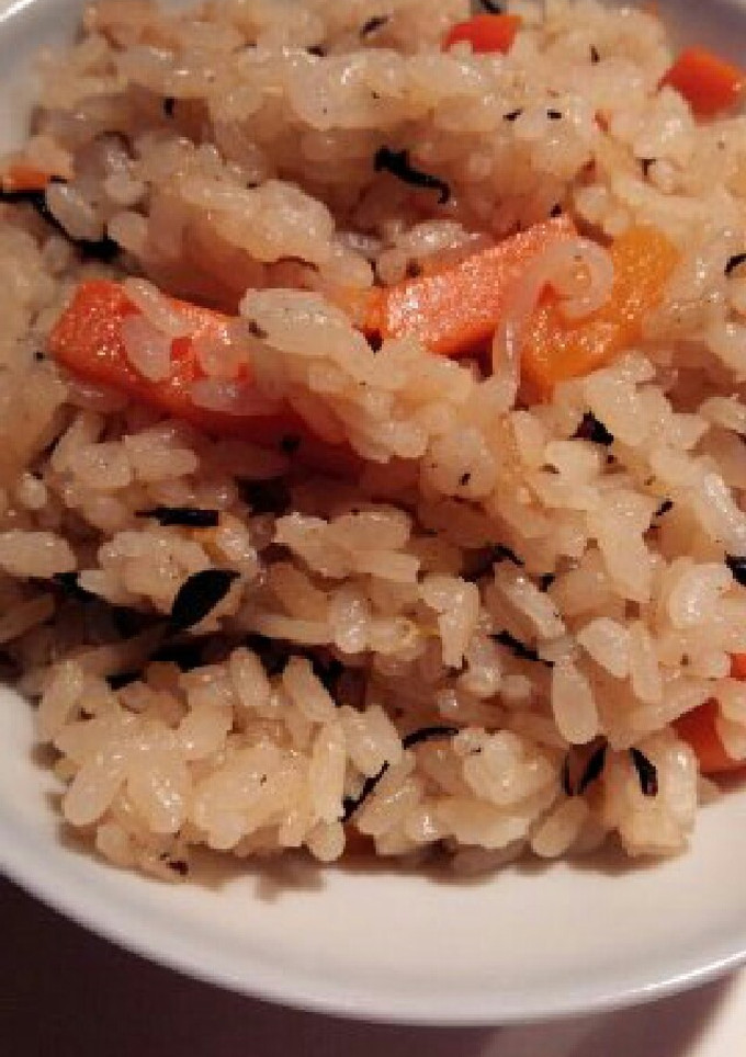 鍋の残りのだしで☆炊き込みご飯-レシピのメイン写真