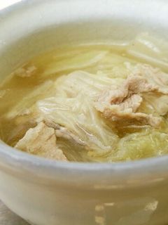 昆布だしベースの白菜と豚肉のスープ♪-レシピのメイン写真