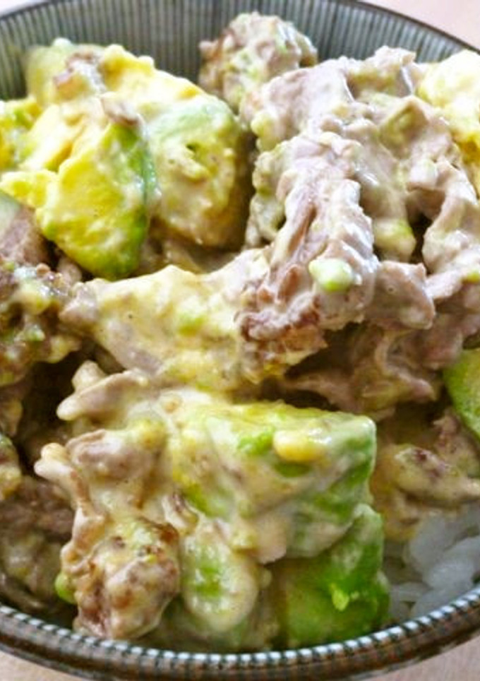 牛肉とアボカドのわさびマヨネーズ和え丼-レシピのメイン写真