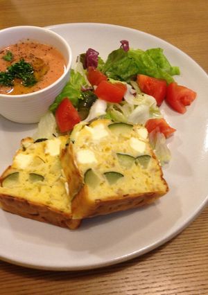 ズッキーニのケークサレ-レシピのメイン写真